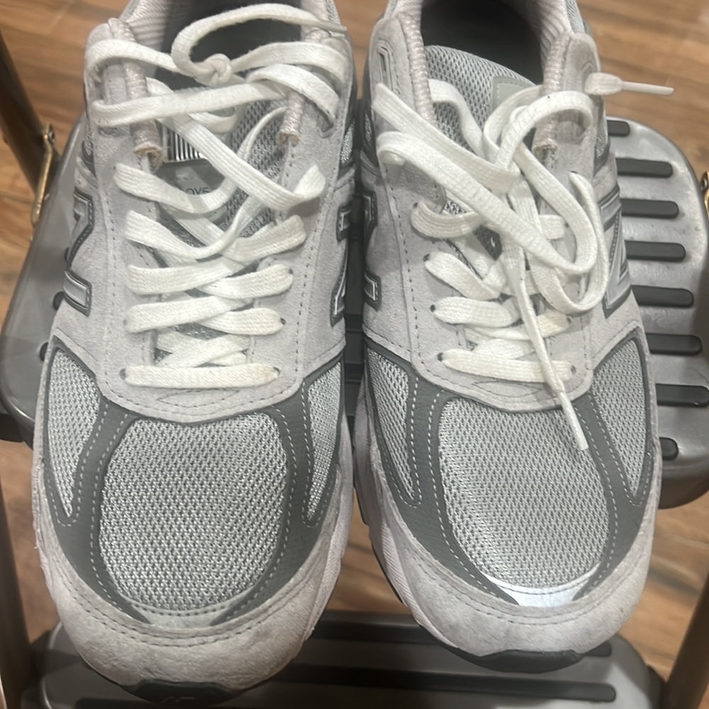 Walking Shoes - image 2